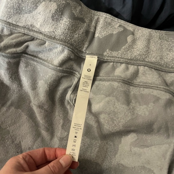 Lululemon Ready to Rulu Crop Jogger - Picture 3 of 3